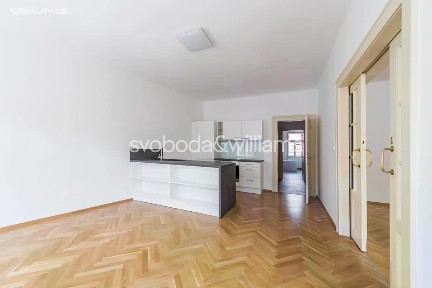 Prodej bytu 3+1 125 m² Na Struze, Praha - Nové Město