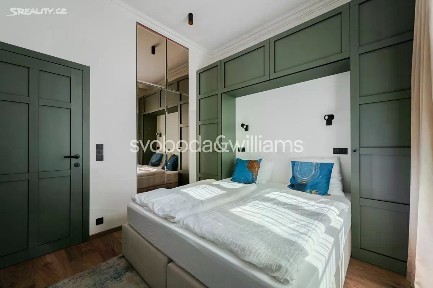 Prodej bytu 5+kk 112 m² Kmochova, Praha - Smíchov