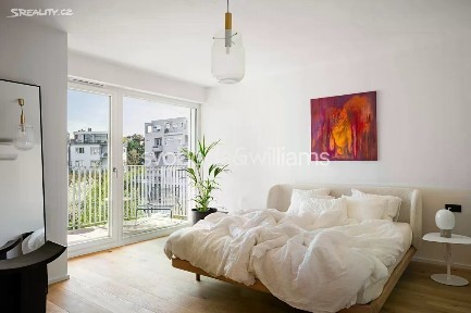 Prodej bytu 2+kk 61 m² Nad sokolovnou, Praha - Podolí