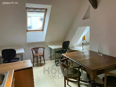 Prodej bytu 2+kk 70 m² Praha - Nové Město
