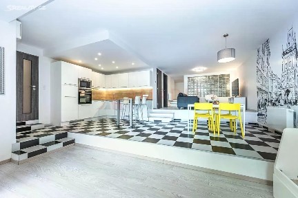 Prodej bytu 1+kk 80 m² U Mlýnského kanálu, Praha - Karlín