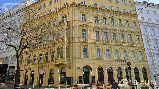Prodej bytu 3+1 62 m² náměstí Míru, Praha - Vinohrady