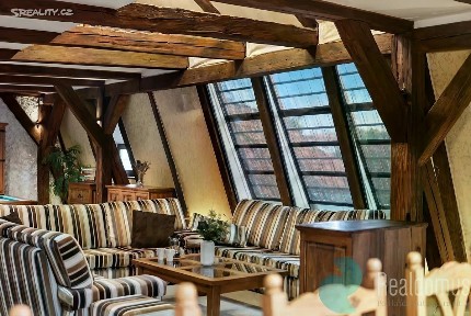 Prodej bytu atypický 270 m² Malostranské náměstí, Praha - Malá Strana