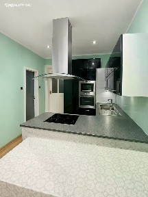 Prodej bytu 3+1 83 m² Svatoplukova, Praha - Nusle
