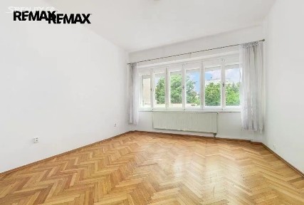 Prodej bytu 2+kk 48 m² Hradeckých, Praha - Nusle