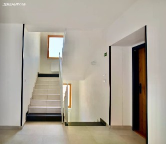 Prodej bytu 2+kk 61 m² Na Neklance, Praha - Smíchov