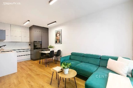 Prodej bytu 2+kk 52 m² Poděbradská, Praha - Hloubětín