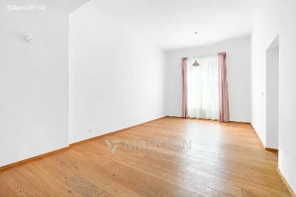 Prodej bytu 2+kk 55 m² Plzeňská, Praha - Smíchov