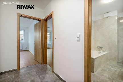 Prodej bytu 2+kk 55 m² Hugo Haase, Praha - Hlubočepy