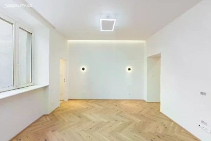 Prodej bytu 1+kk 38 m² Sekaninova, Praha - Nusle
