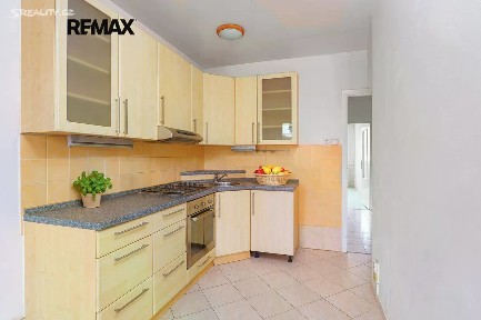 Prodej bytu 3+1 72 m² Křivenická, Praha - Čimice