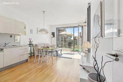 Prodej bytu 2+kk 58 m² Korunní, Praha - Vinohrady