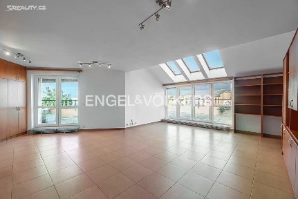 Prodej bytu 3+kk 101 m² Suchdolské náměstí, Praha - Suchdol