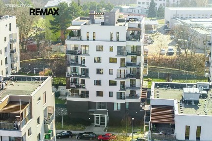 Prodej bytu 6 pokojů a více 194 m² Učňovská, Praha - Hrdlořezy