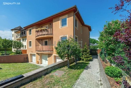 Prodej bytu 3+kk 56 m² Oplanská, Praha - Újezd nad Lesy