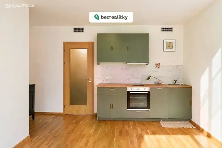 Prodej bytu 1+kk 34 m² Smržových, Praha - Vysočany