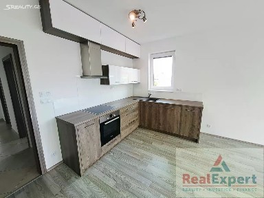Prodej bytu 2+kk 87 m² Lošáková, Praha - Pitkovice
