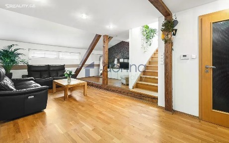 Prodej bytu 4+kk 145 m² Tolstého, Praha - Vršovice