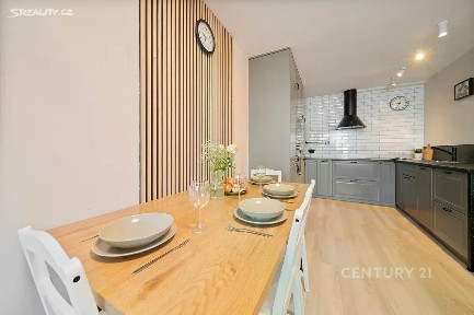 Bryksova, Praha - Černý Most