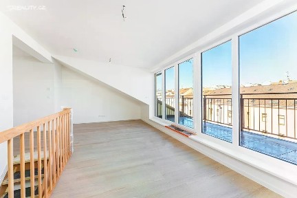Prodej bytu 3+kk 72 m² Zenklova, Praha - Libeň
