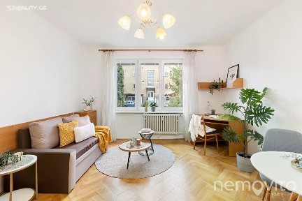 Prodej bytu 1+kk 28 m² Jeremenkova, Praha - Braník