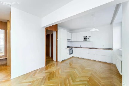 Prodej bytu 2+kk 62 m² Ruská, Praha - Vršovice