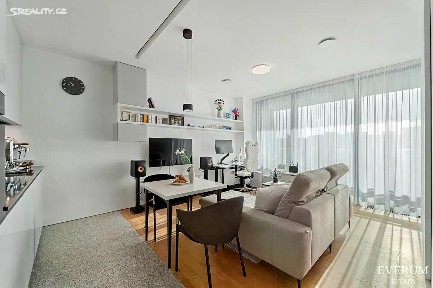 Prodej bytu 2+kk 50 m² Milevská, Praha - Krč