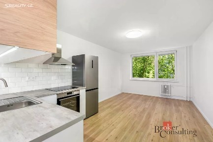 Prodej bytu 2+kk 41 m² Pod Lysinami, Praha - Hodkovičky