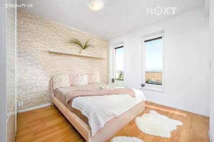 Prodej bytu 2+kk 56 m² Ke korunce, Praha - Dubeč
