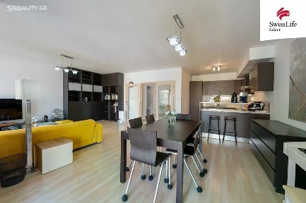 Prodej bytu 3+kk 123 m² Na Harfě, Praha - Vysočany