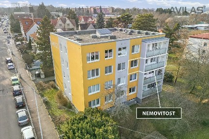 Prodej bytu 3+1 64 m² Mezilesní, Praha - Lhotka