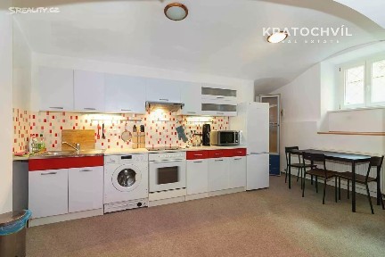 Prodej bytu 1+kk 50 m² Březinova, Praha - Karlín