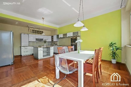 Prodej bytu 4+kk 125 m²