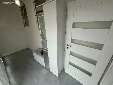Prodej bytu 2+kk 51 m² Třinecká, Praha - Letňany