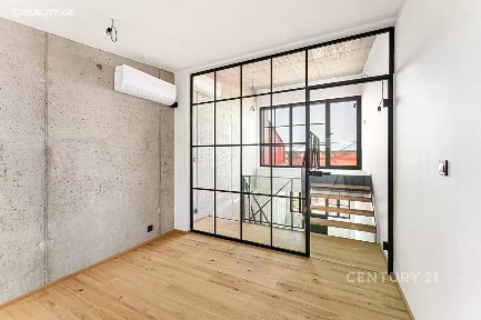 Prodej bytu 2+kk 60 m² Kolbenova, Praha - Vysočany