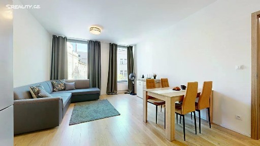 Prodej bytu 2+kk 52 m² Nádražní, Praha - Smíchov