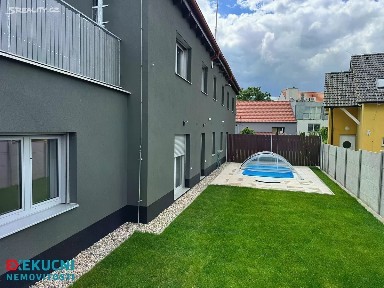Prodej bytu 4+kk 99 m² K Lahovské, Praha - Lochkov