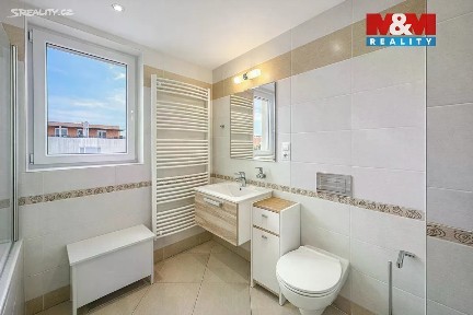 Prodej bytu 2+kk 67 m² Lošáková, Praha - Pitkovice