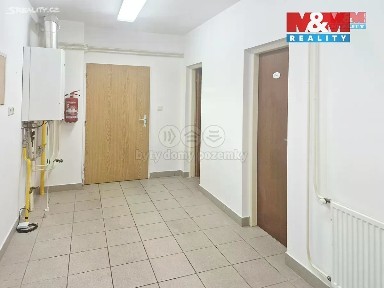 Pronájem obchodního prostoru 145 m² Vršovců, Chomutov