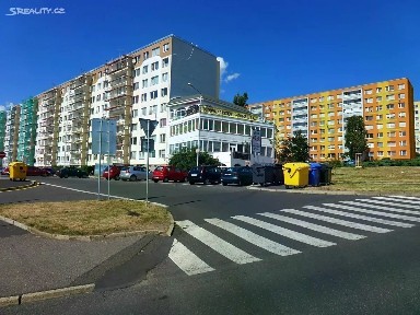Pronájem obchodního prostoru 413 m²