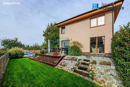 Prodej rodinného domu 183 m², pozemek 724 m²