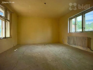 Prodej rodinného domu 257 m², pozemek 686 m²