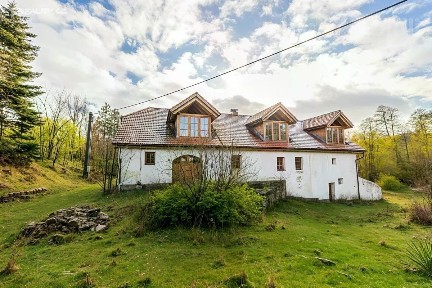 Prodej rodinného domu 1947 m², pozemek 24277 m²