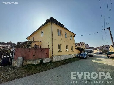 Prodej rodinného domu 460 m², pozemek 909 m² Svatopluka Čecha, Starý Plzenec