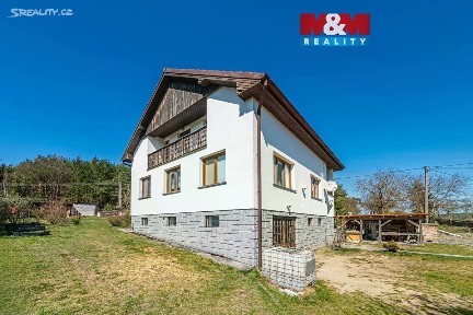 Prodej rodinného domu 214 m², pozemek 1876 m²