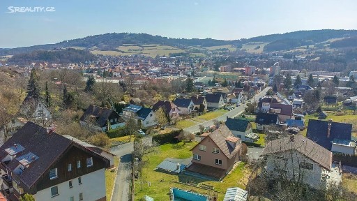 Prodej rodinného domu 265 m², pozemek 1212 m²