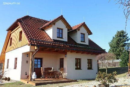 Prodej rodinného domu 110 m², pozemek 1803 m²