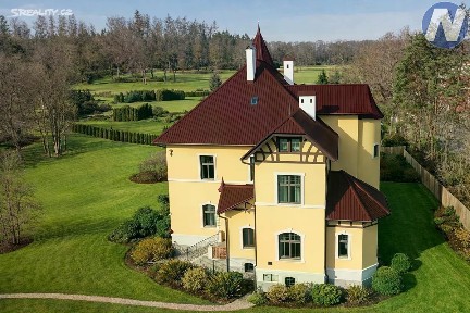 Prodej vícegeneračního domu 812 m², pozemek 2001 m²