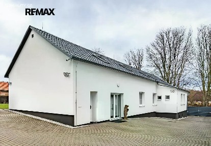 Prodej rodinného domu 267 m², pozemek 2257 m²