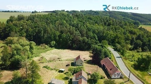 Prodej rodinného domu 100 m², pozemek 7660 m²